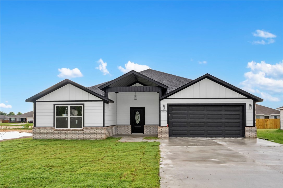 Welcome to this new construction home offering 2,173 sq ft, 4 bedrooms, and 2 bathrooms of comfortable living space. Featuring a bright, open layout, this home includes a spacious living area, modern kitchen, and well-sized bedrooms. Located in the fastest-growing area of the city!