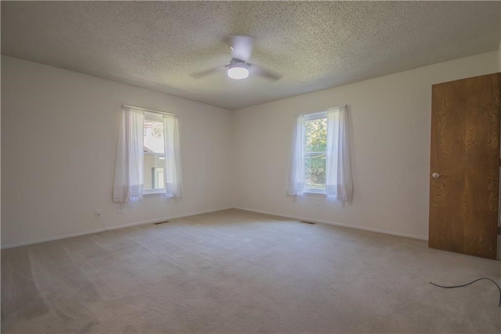 Rural Oaks Sub Rogers - Residential Lease