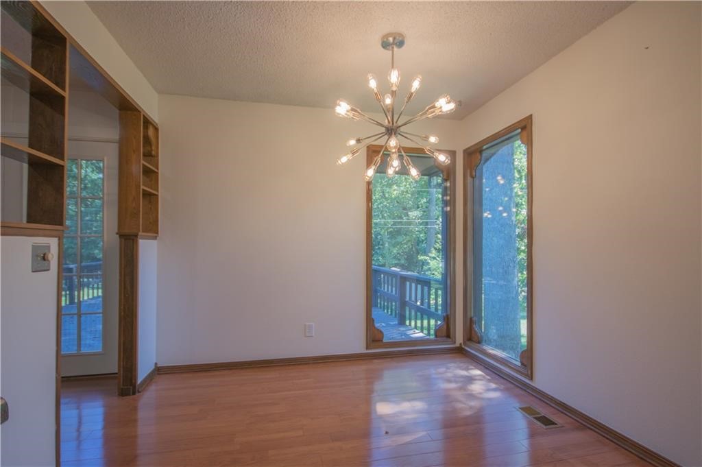 Rural Oaks Sub Rogers - Residential Lease