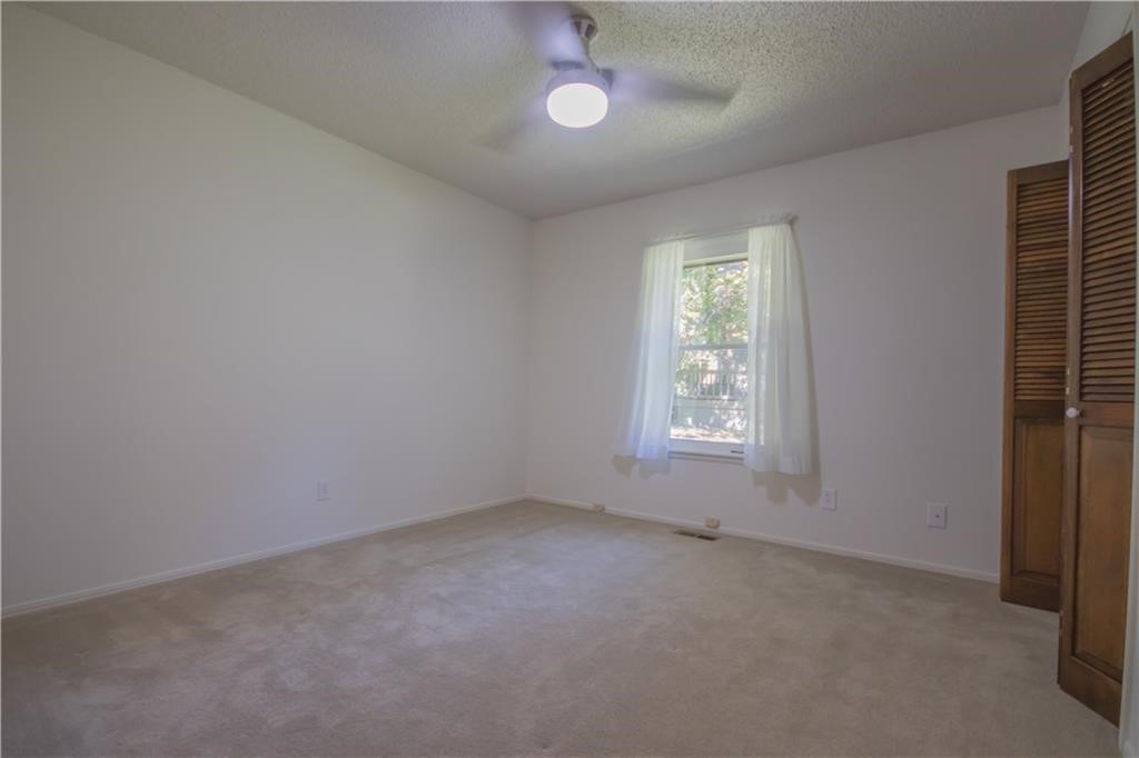 Rural Oaks Sub Rogers - Residential Lease
