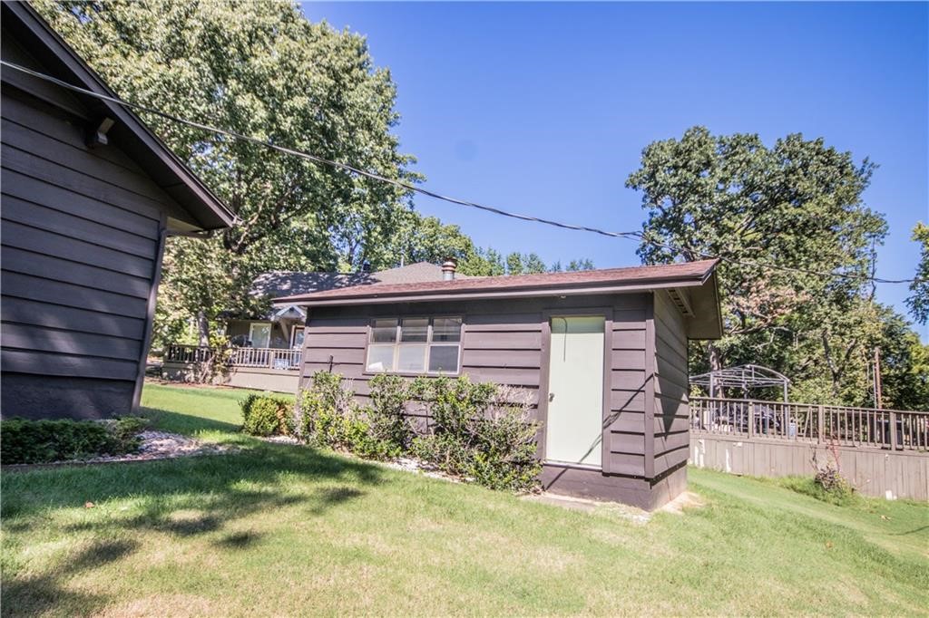 Rural Oaks Sub Rogers - Residential Lease