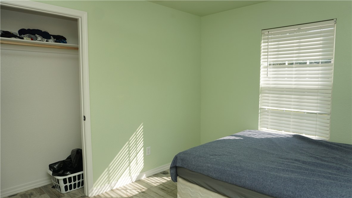 Dixieland Village 1st Add Rogers - Residential