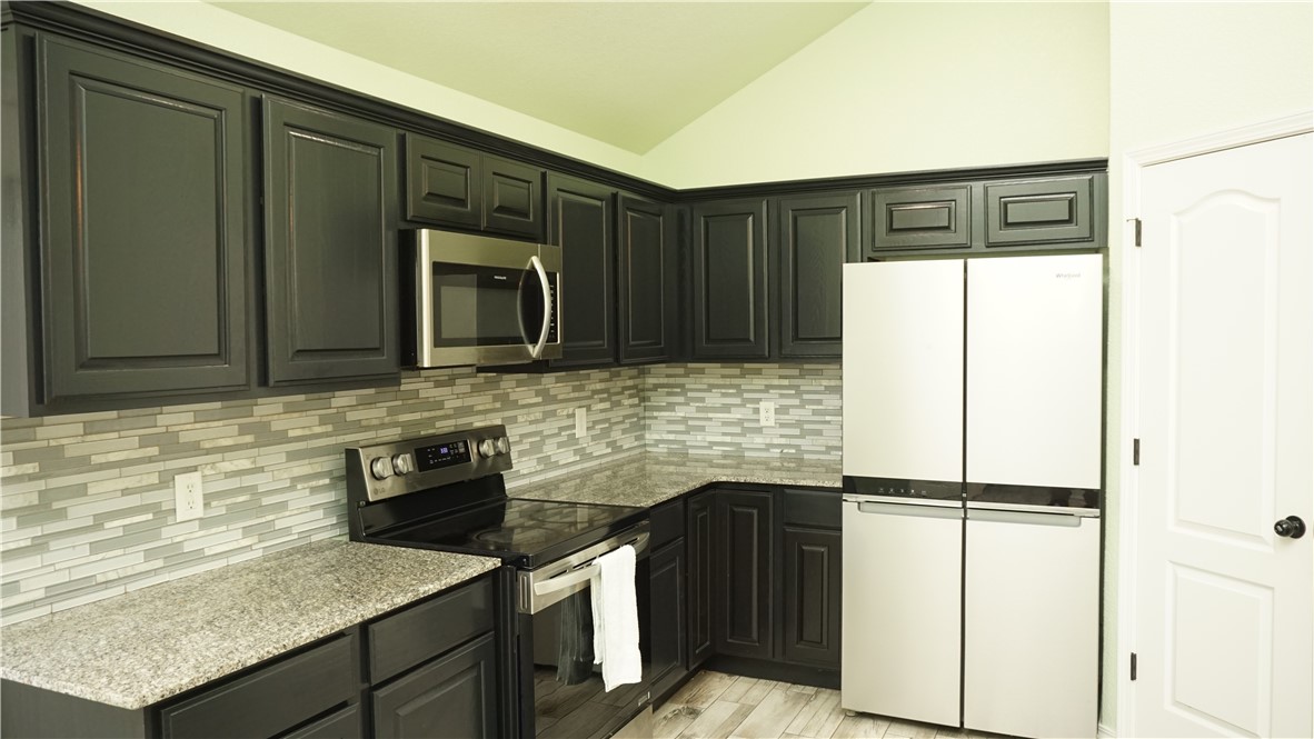 Dixieland Village 1st Add Rogers - Residential