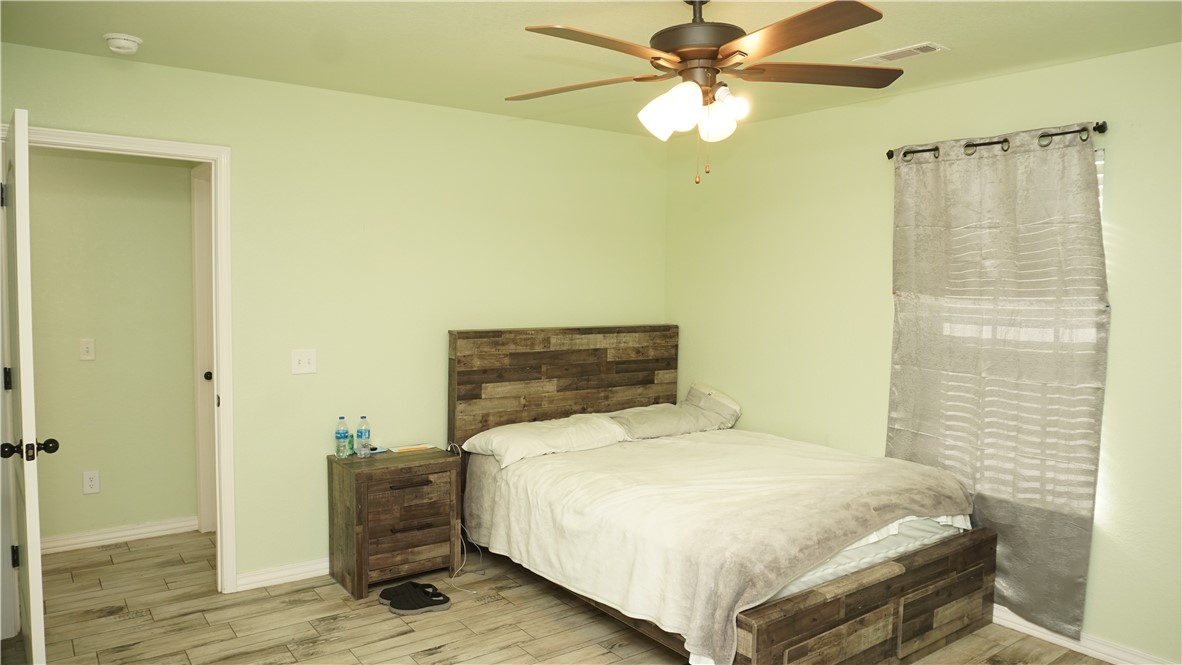 Dixieland Village 1st Add Rogers - Residential