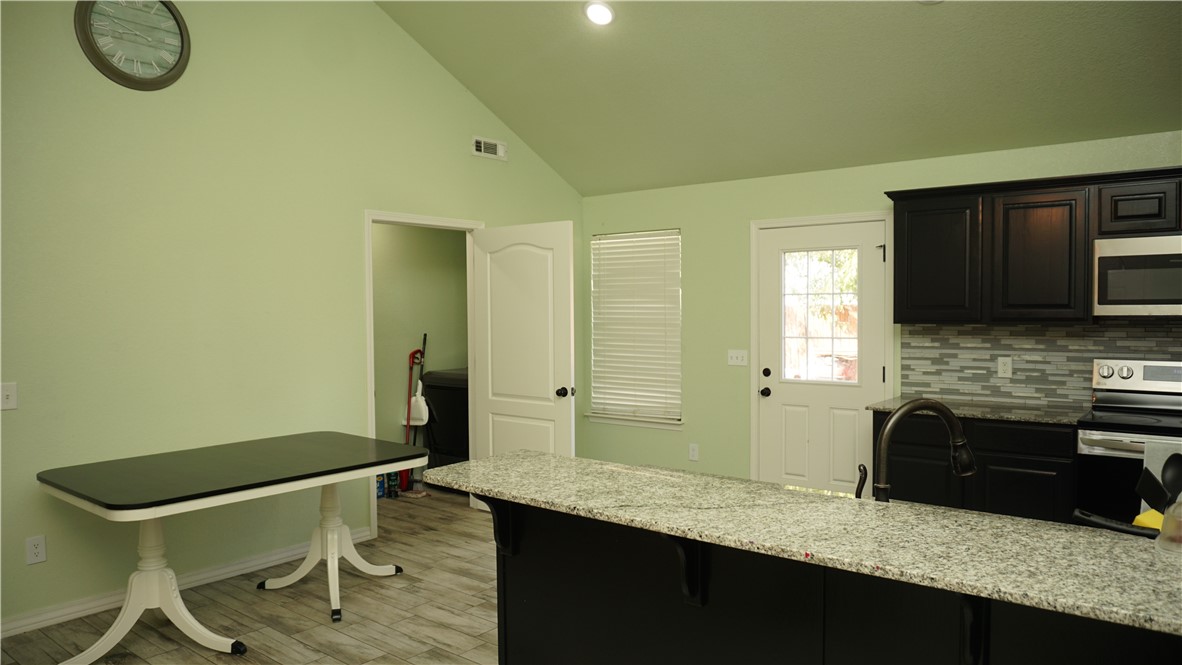 Dixieland Village 1st Add Rogers - Residential