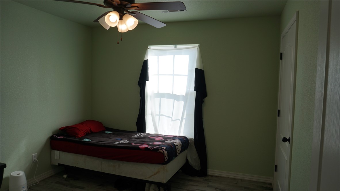 Dixieland Village 1st Add Rogers - Residential