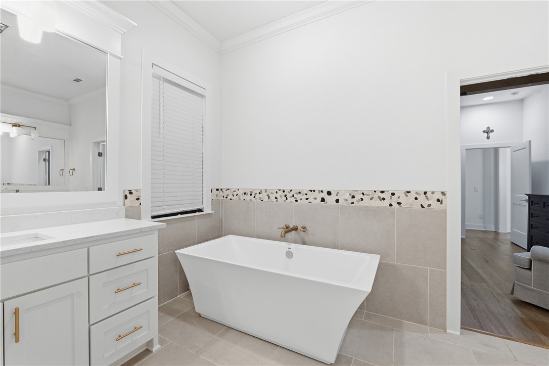 Crescent View - Residential