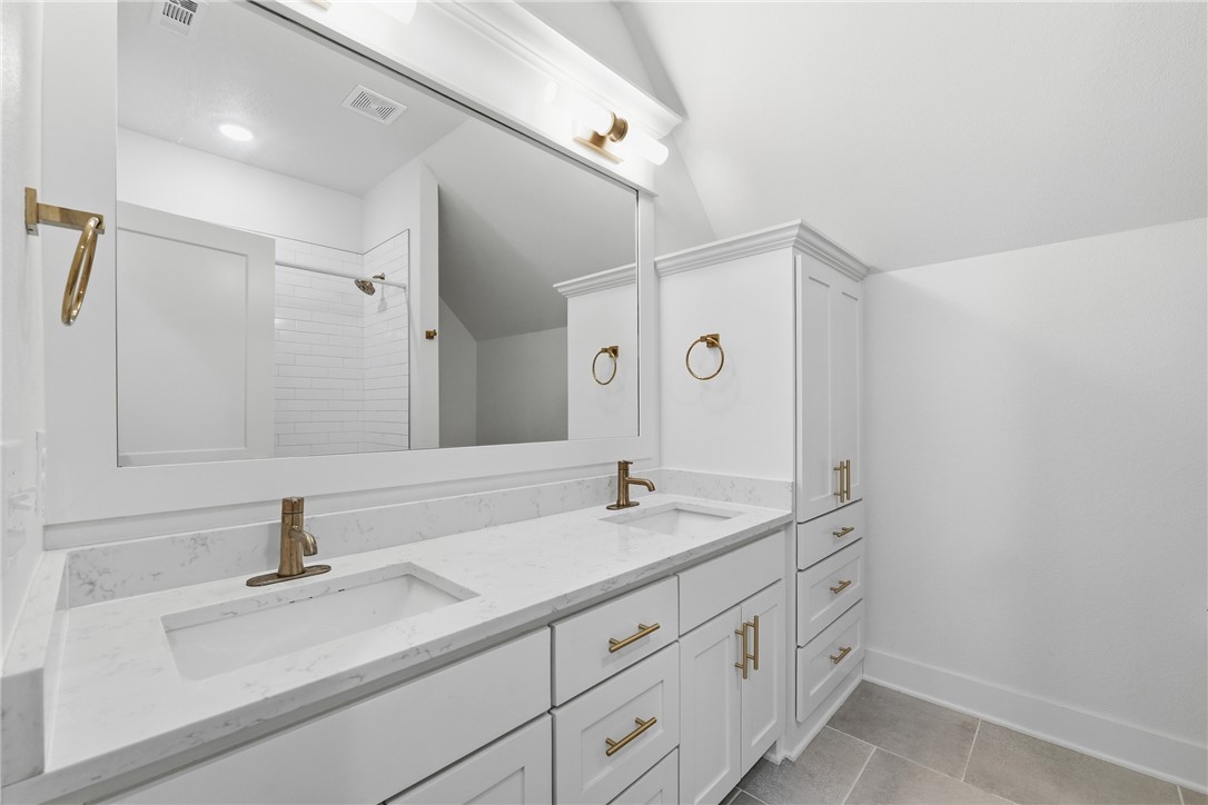 Crescent View - Residential