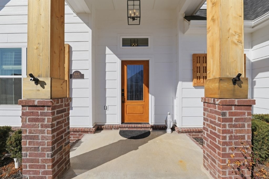 Crescent View - Residential