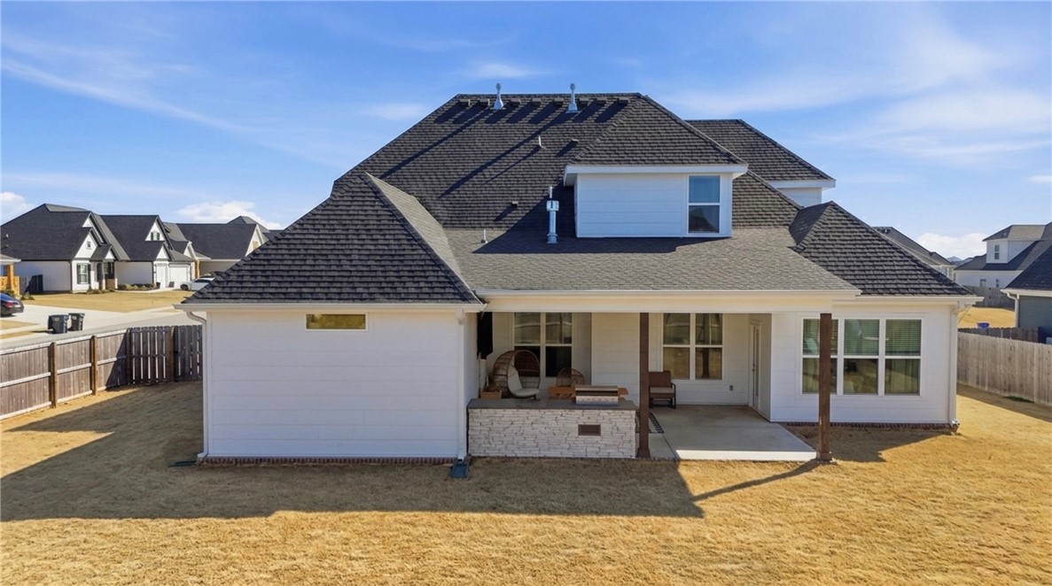 Crescent View - Residential