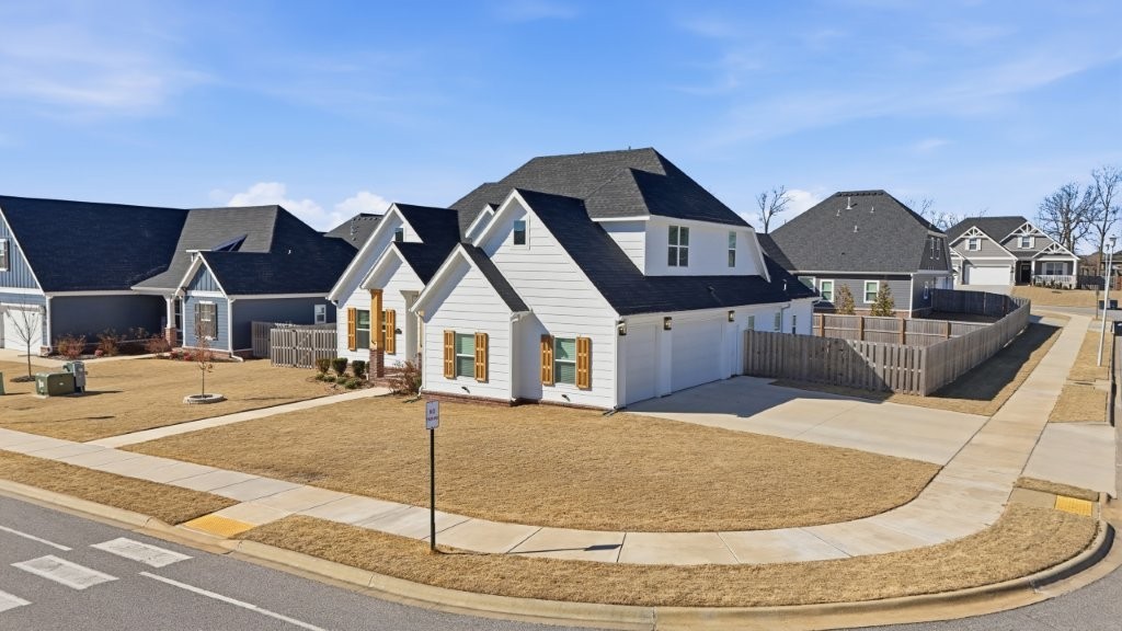 Crescent View - Residential