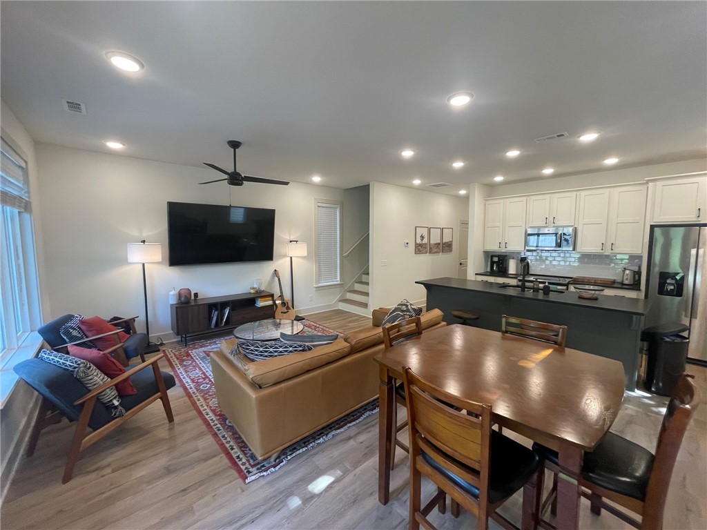 Rogers Original Town Sub - Residential Lease