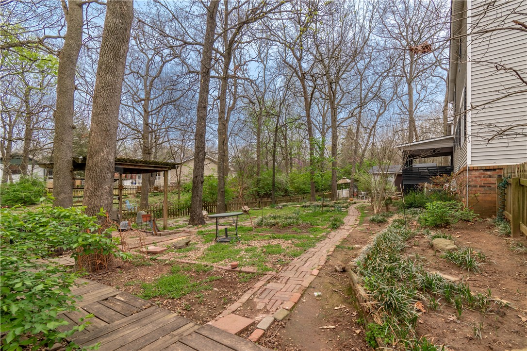 East Oaks - Residential