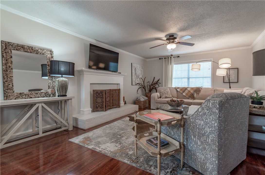 East Oaks - Residential