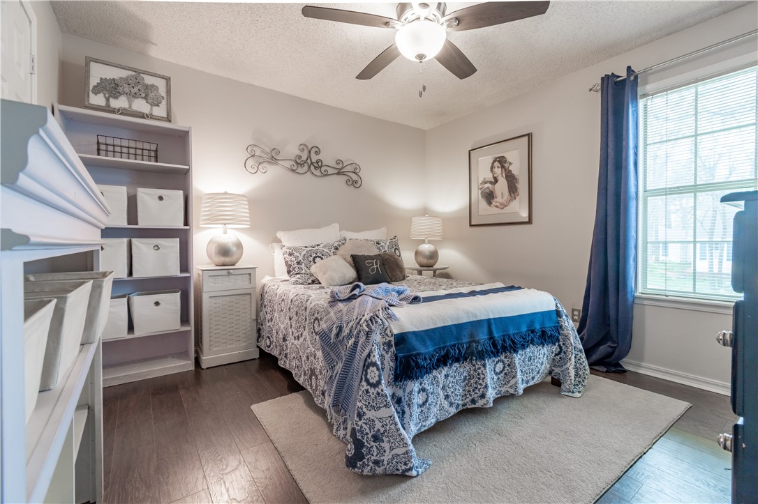 East Oaks - Residential
