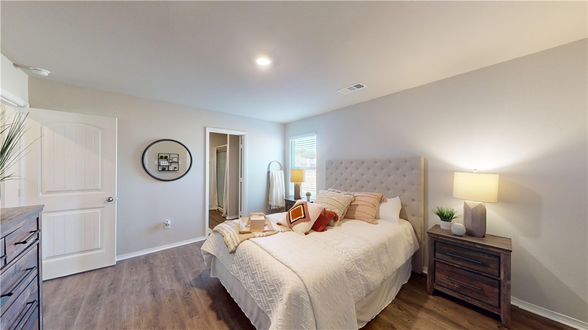 STOKENBURY FARMS VI - Residential