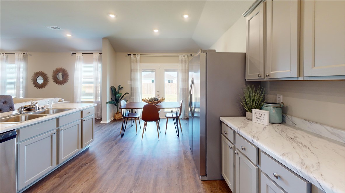 STOKENBURY FARMS VI - Residential