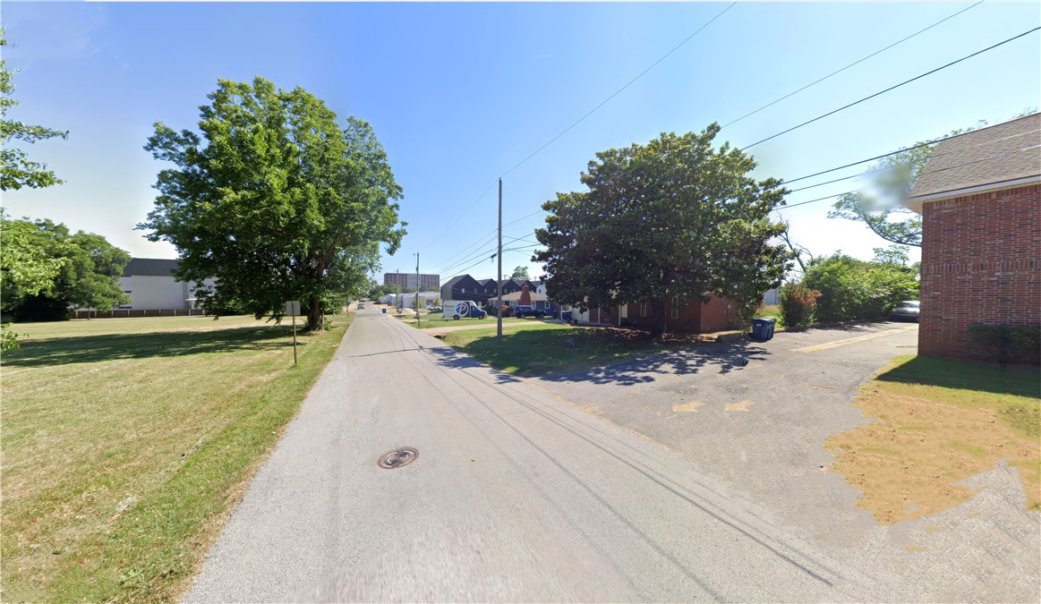 Gilmores Add Bentonville - Land