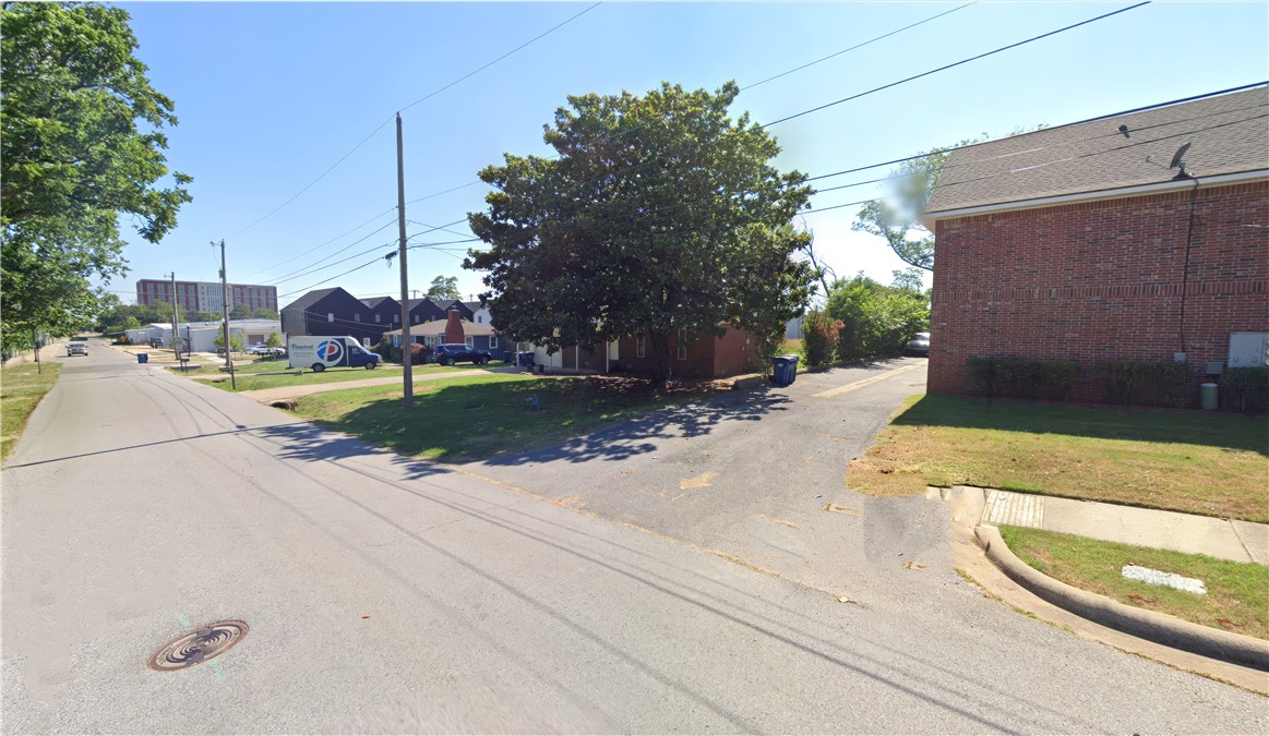 Gilmores Add Bentonville - Land