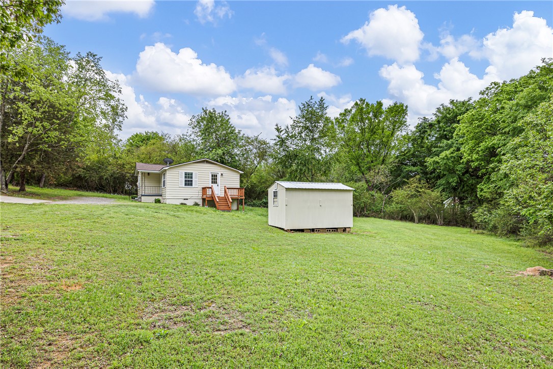 OUTLOTS C 30-10-23 - Residential