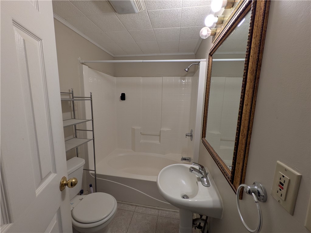 OUTLOTS C 30-10-23 - Residential