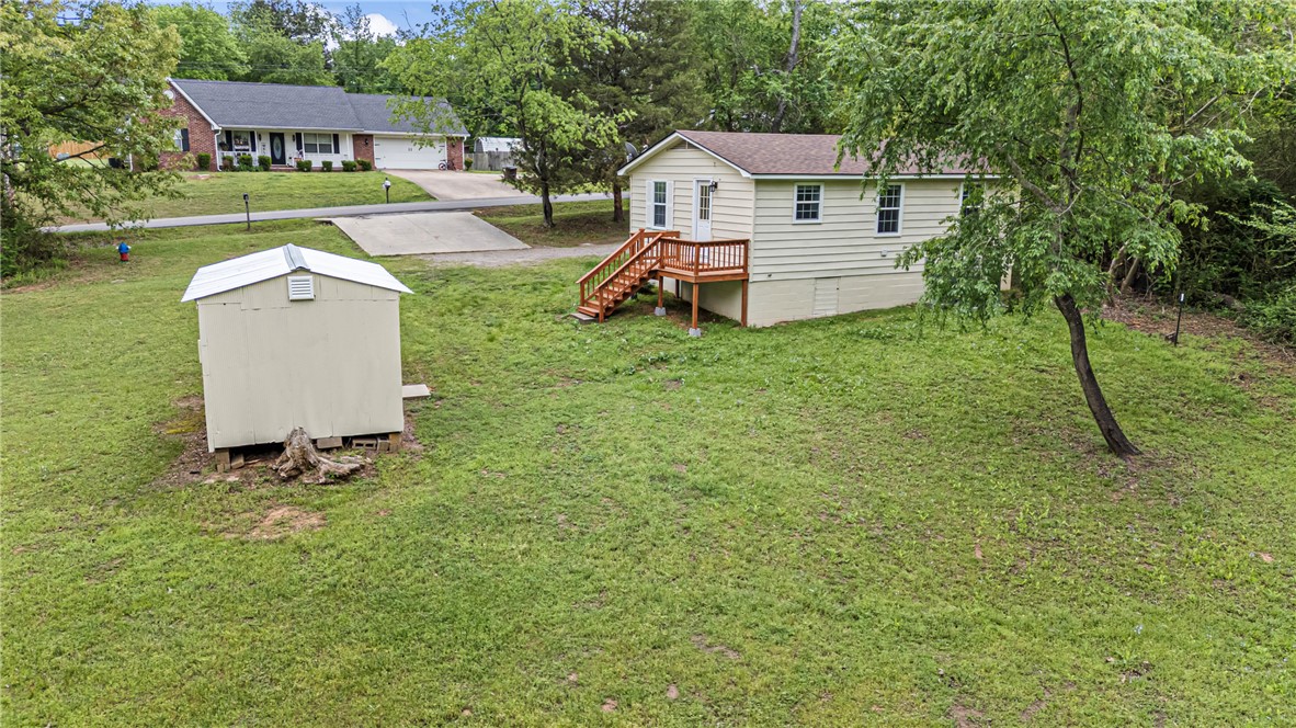 OUTLOTS C 30-10-23 - Residential