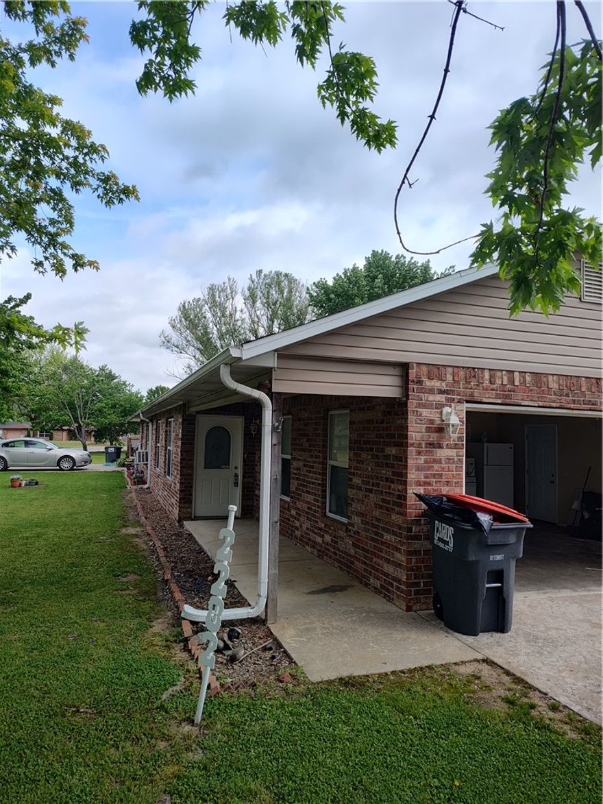 3 Bedroom 2 bath 2 car garage duplex with privacy fenced yard. Unit comes with stove, fridge, washer, dryer and dishwasher. Broker owned.