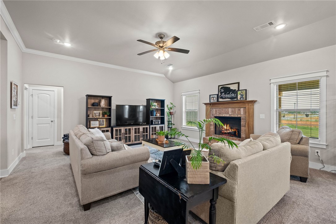 Hickory Meadows - Residential