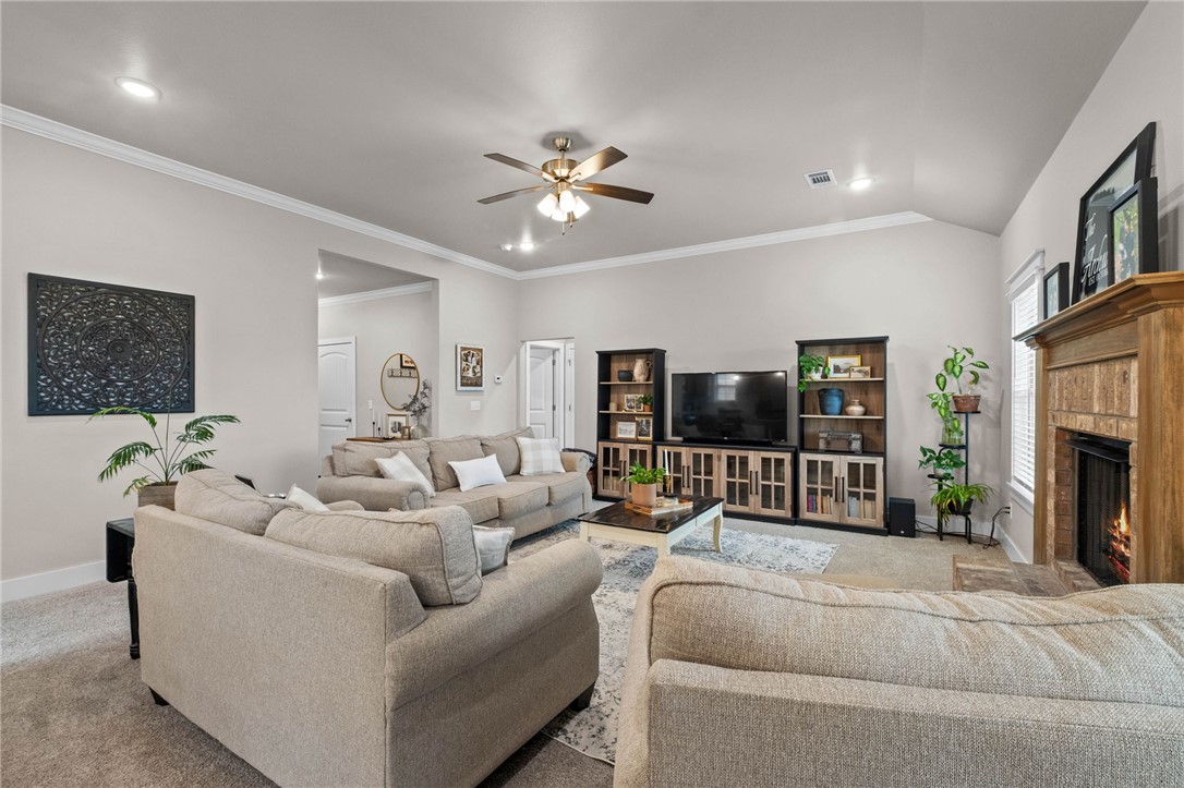 Hickory Meadows - Residential