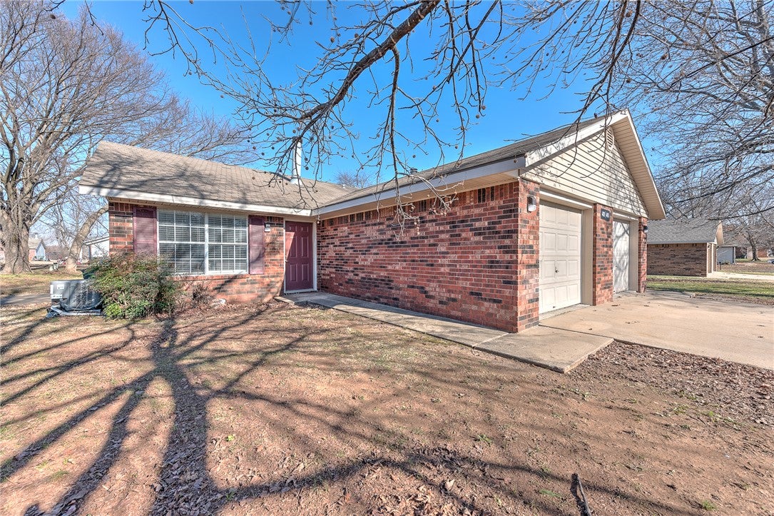 4418 & 4420 W Franciscan Trail