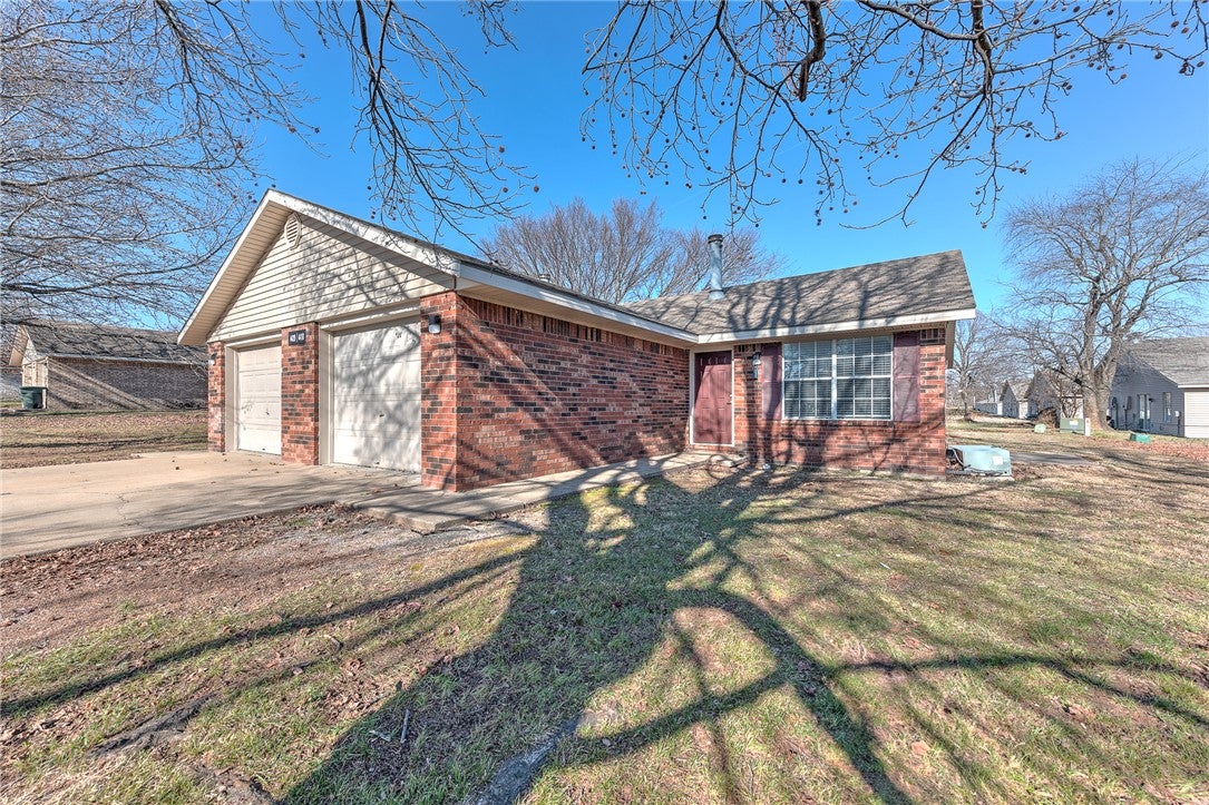 4418 & 4420 W Franciscan Trail