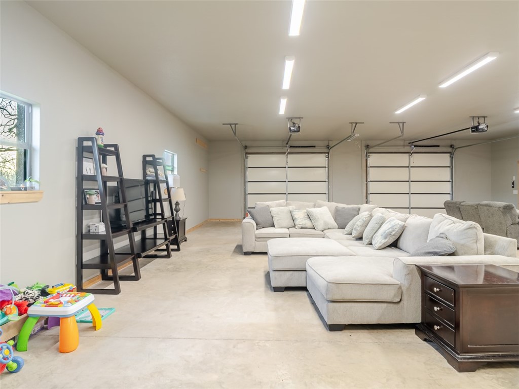 07-20-33-RURAL - Residential