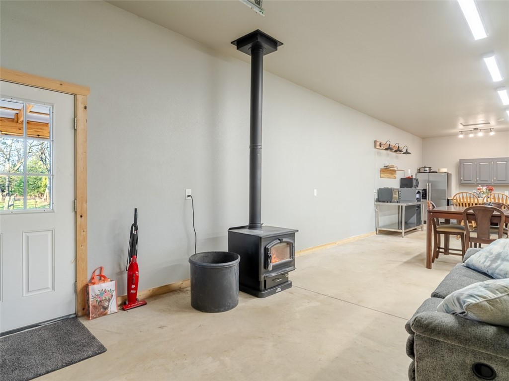 07-20-33-RURAL - Residential