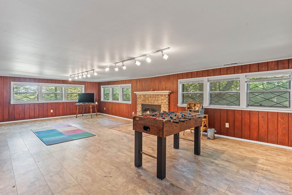 Broadview - Residential