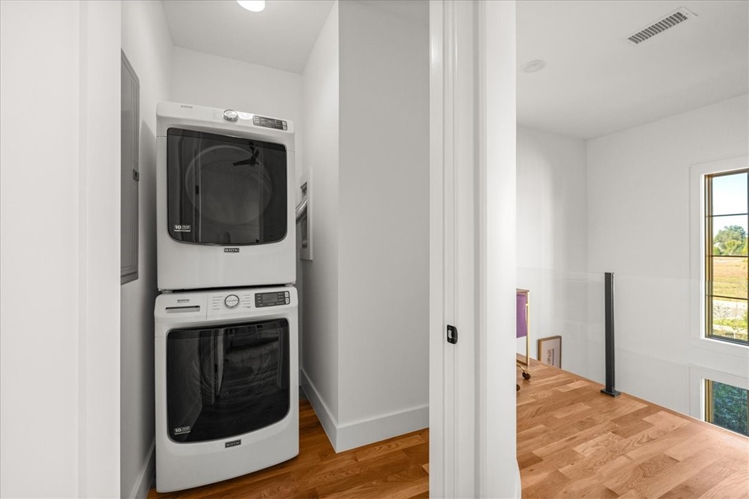 Phase I Pv Twnhms - Residential Lease