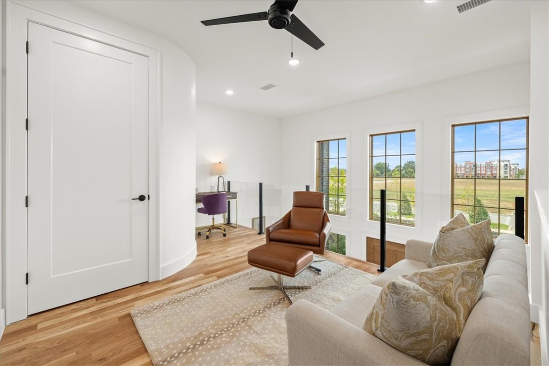 Phase I Pv Twnhms - Residential Lease