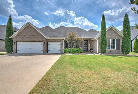Photo of 5502 W Lakewood Drive, Rogers, AR 72758 (MLS # 1361151)