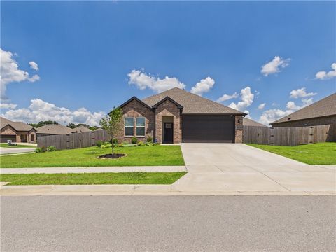 Photo of 2108 Hahn Street, Pea Ridge, AR 72751 (MLS # 1354684)