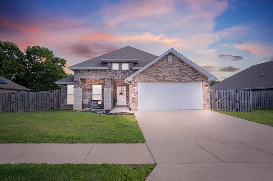 Welcome to this beautifully maintained all-brick home in Pea Ridge, built in 2021 and move-in ready. This 3 bedroom, 2 bathroom home features granite countertops, modern finishes throughout, and a smart layout that feels both cozy and functional. Enjoy long-term savings with solar panels that convey at no additional cost to the buyer. Nestled on a .21-acre lot in a quiet neighborhood just 10 minutes from I-49 (Exit 88), this home offers easy access to Bentonville, Rogers, and the rest of NWA. USDA Rural Development eligible—0% down payment option available! A perfect blend of energy efficiency, quality, and small-town charm.