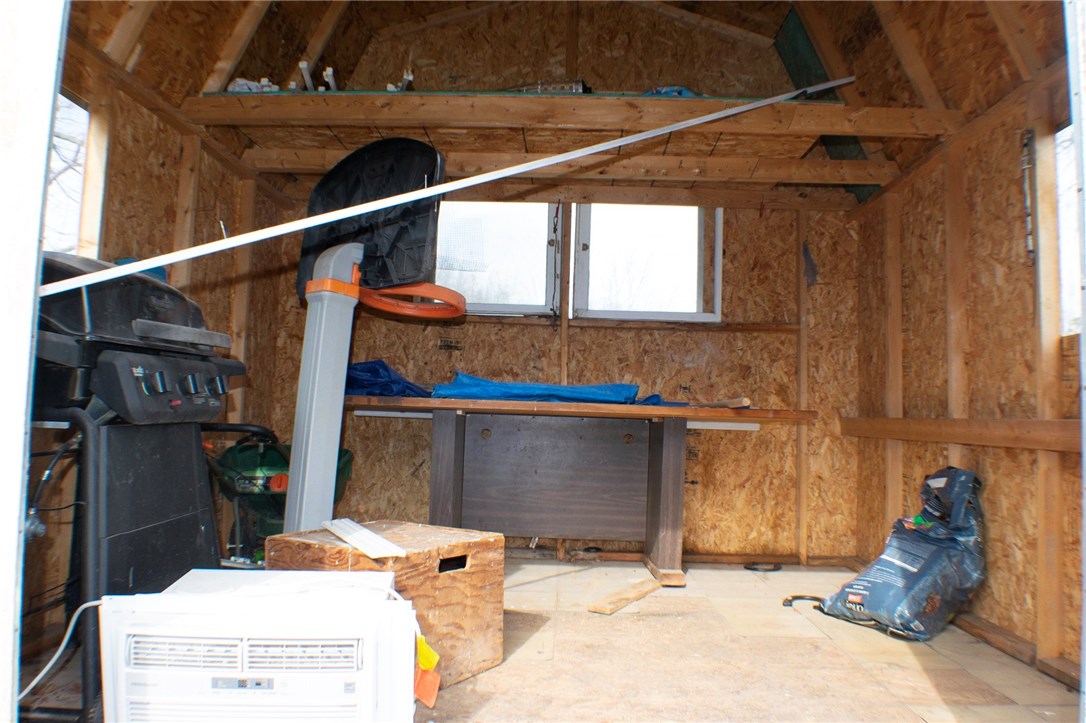 Parks Acreage Gentry - Residential