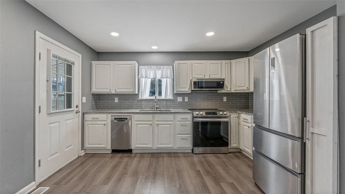 Avondale Sub 1 Bvv - Residential Lease