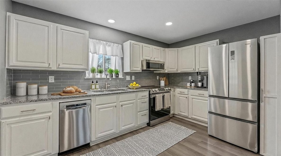 Avondale Sub 1 Bvv - Residential Lease