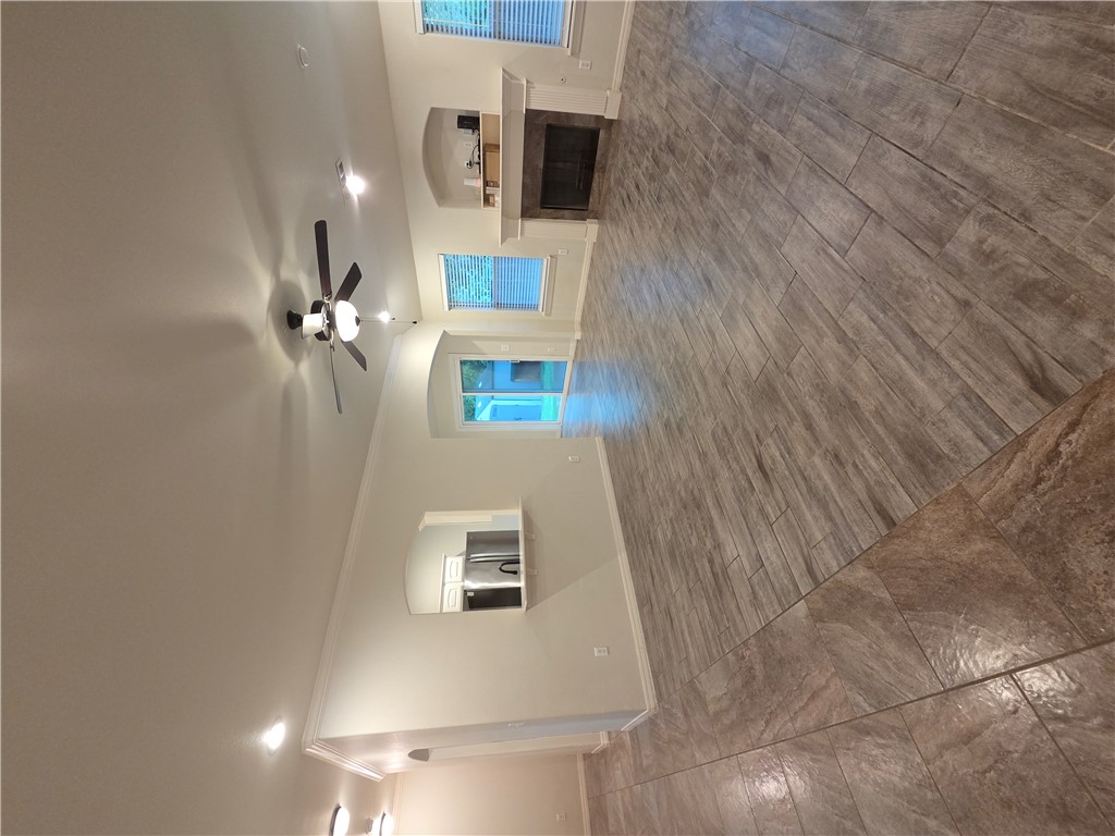 Rollers Ridge Sub Rogers - Residential Lease