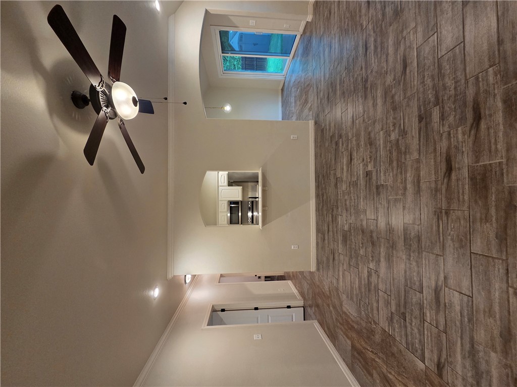 Rollers Ridge Sub Rogers - Residential Lease