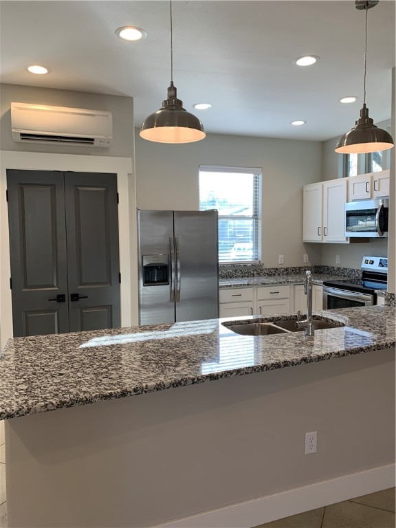 Couchs - Residential Lease