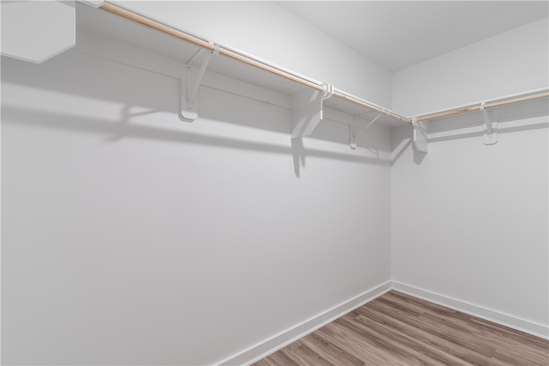 Applewood Estates - Residential Lease