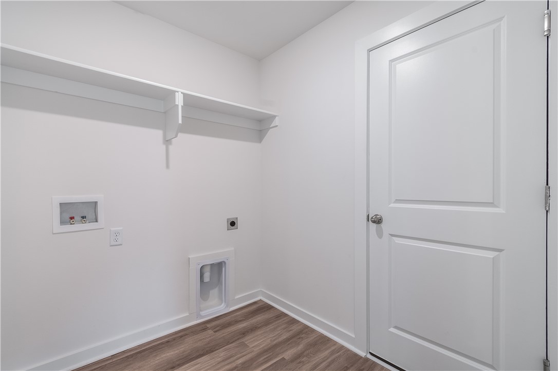 Applewood Estates - Residential Lease