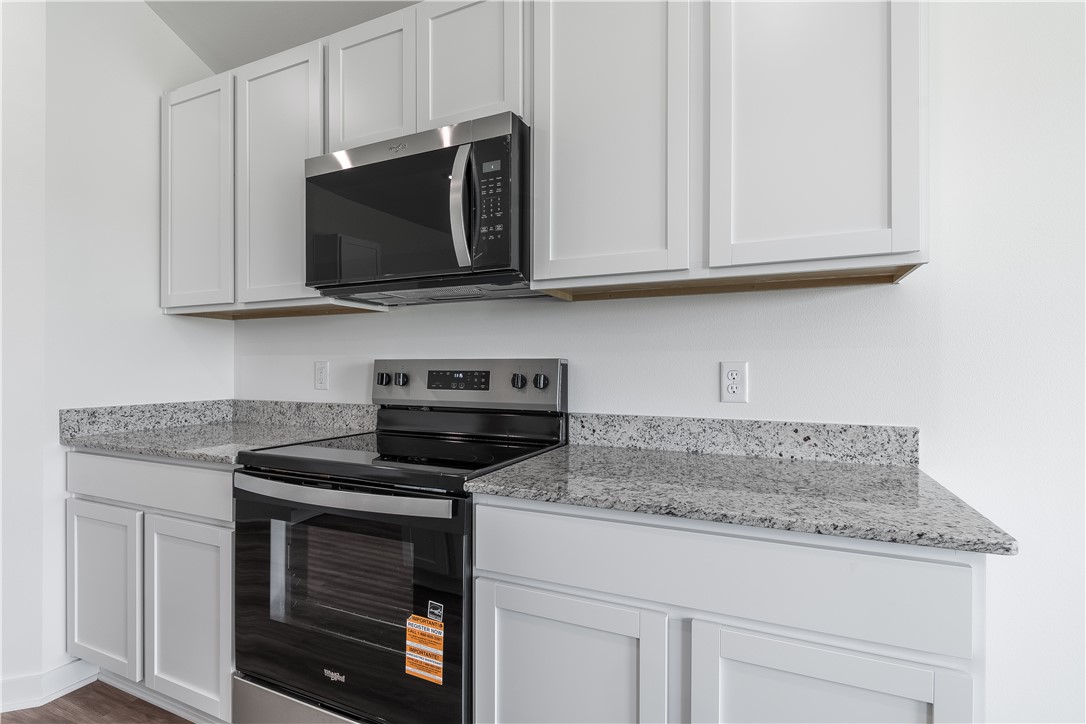 Applewood Estates - Residential Lease