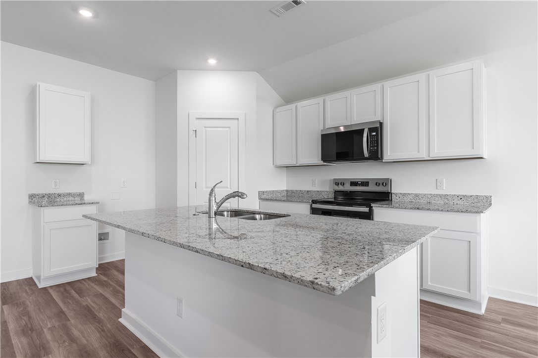 Applewood Estates - Residential Lease