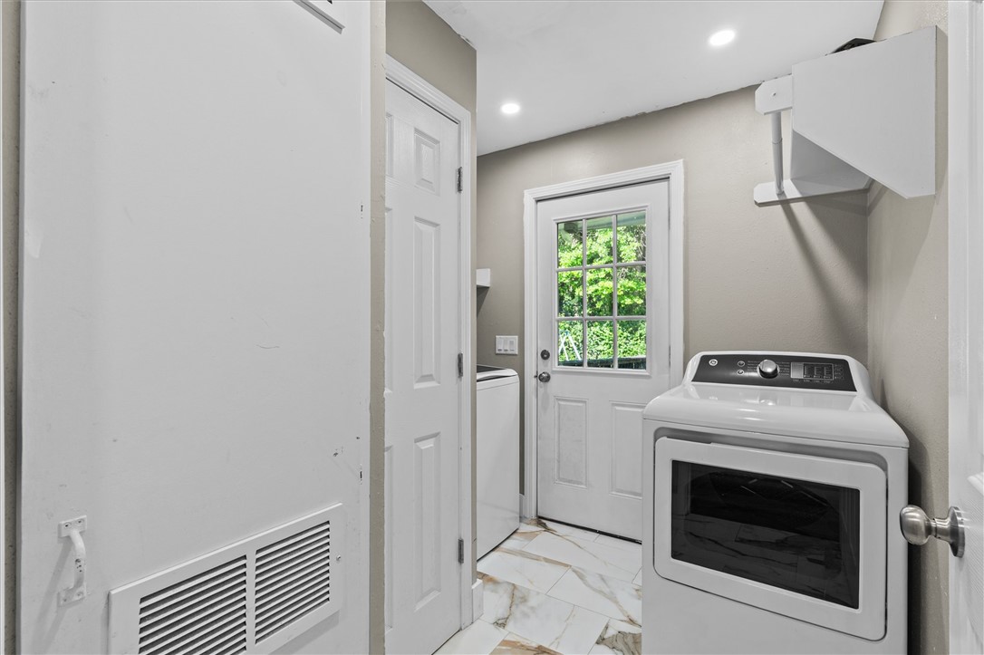 21730 Springdale Outlots - Residential